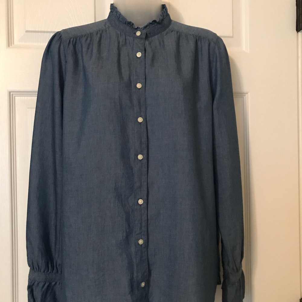 Loft size S The Softened Denim blue shirt